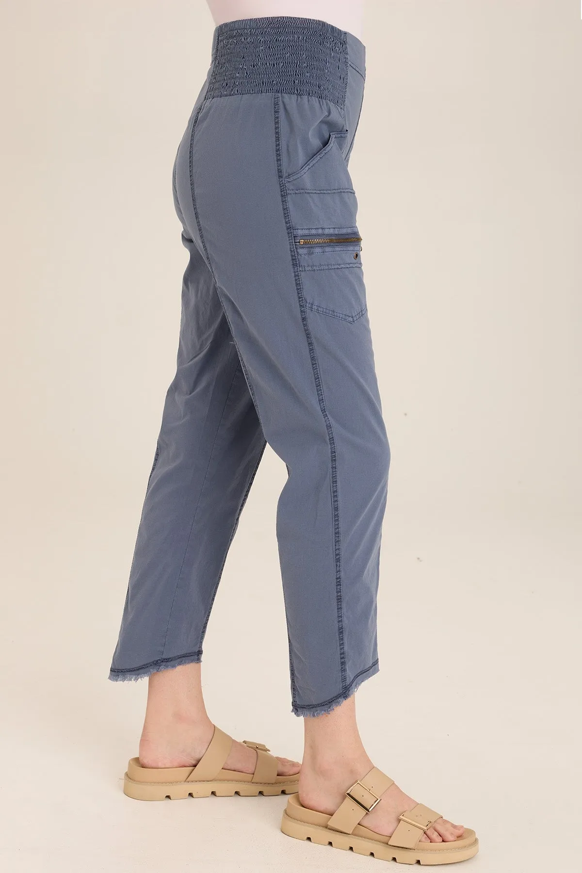 Acker Zipper Slim Crop