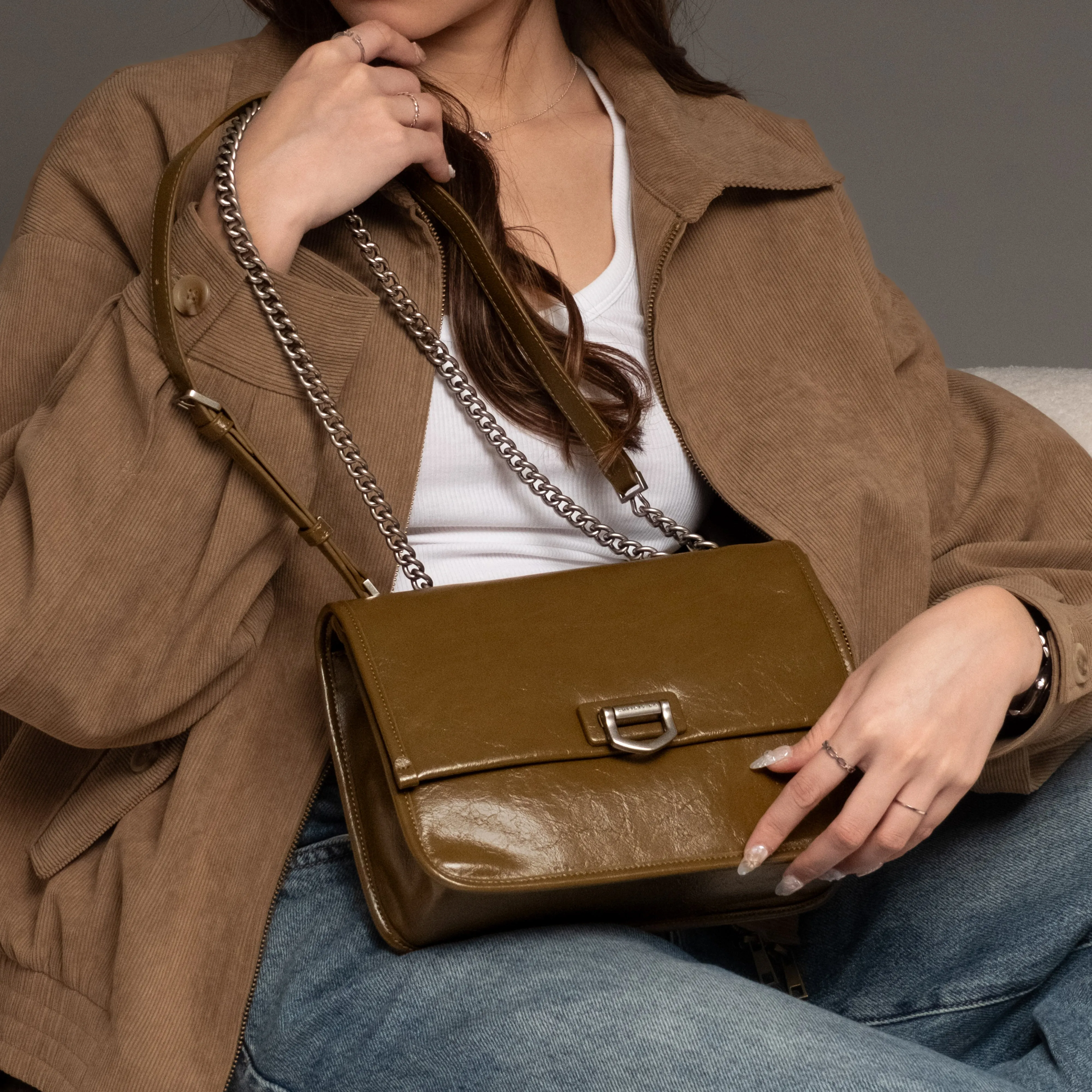 Ashton Chain Shoulder Bag