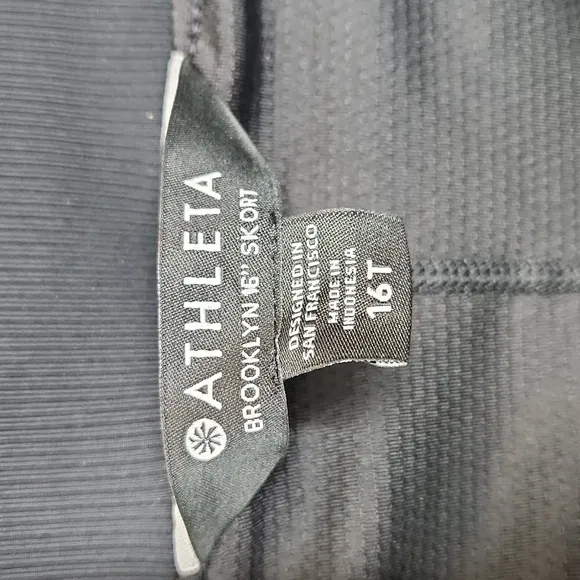 Athleta Brooklyn 16&quot; Black Skort Skirt Size 16T Tennis Golf Running Outdoor