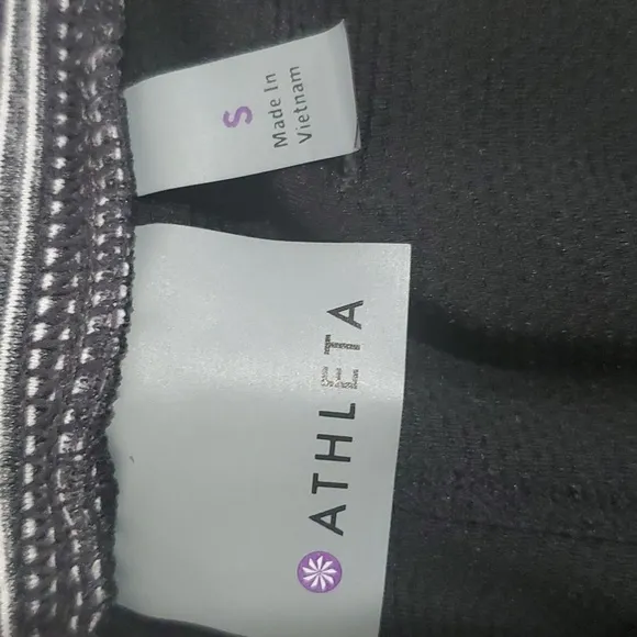 Athleta Gray Metro Stripped Zip Pockets Skort Size Small