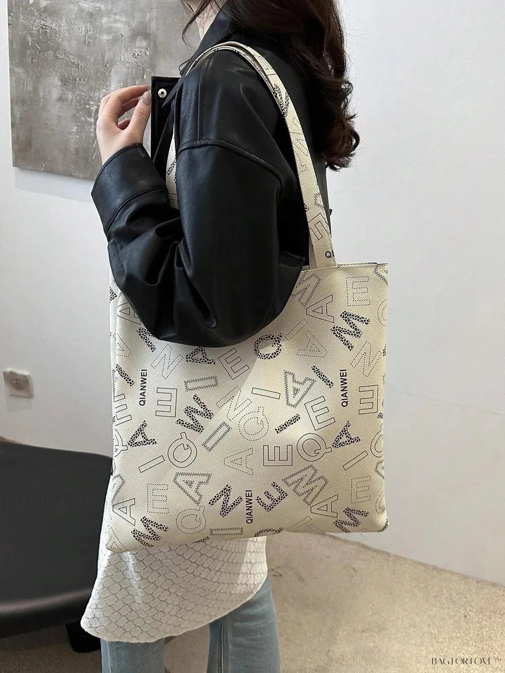 BagForLove - Trendy Woven Beach Tote, Minimalist Design for Women