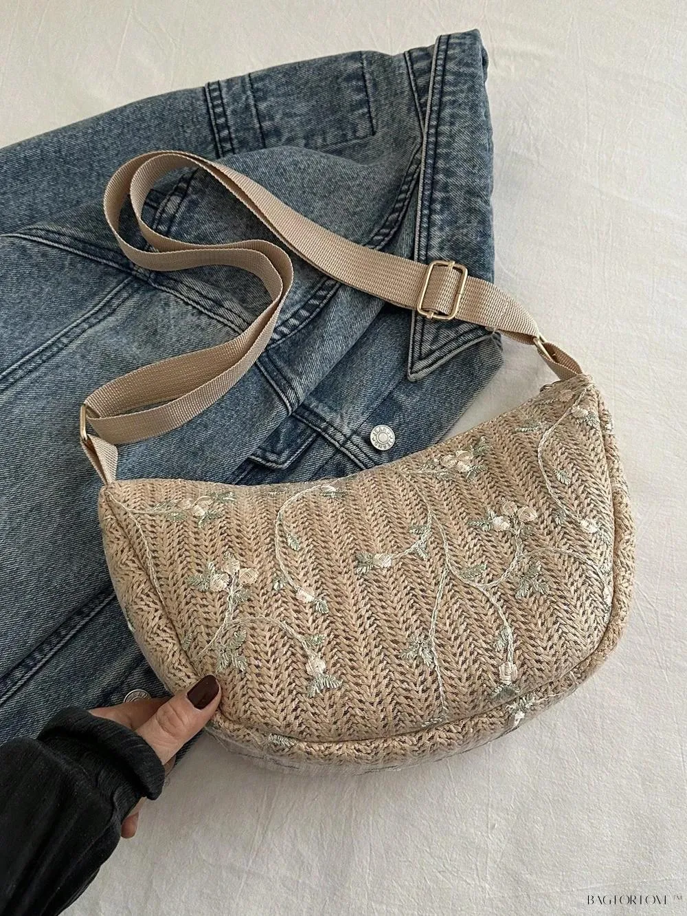 BagForLove - Trendy Woven Beach Tote, Minimalist Design for Women