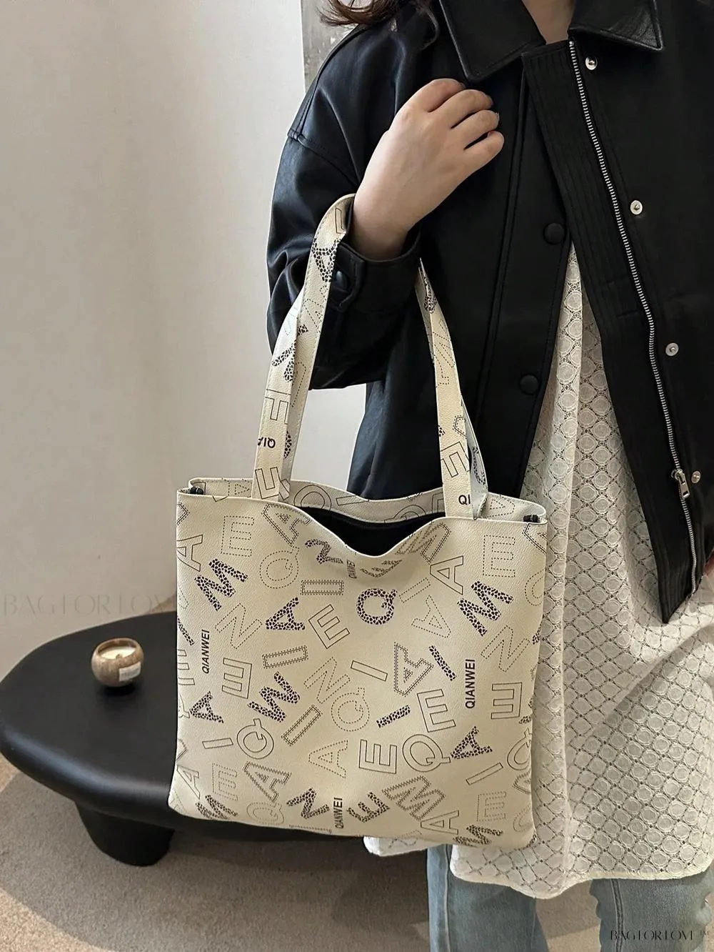 BagForLove - Trendy Woven Beach Tote, Minimalist Design for Women