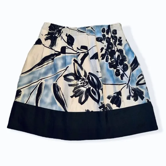 BCBGMaxazria Silk Floral Print Skirt 100% Silk 4