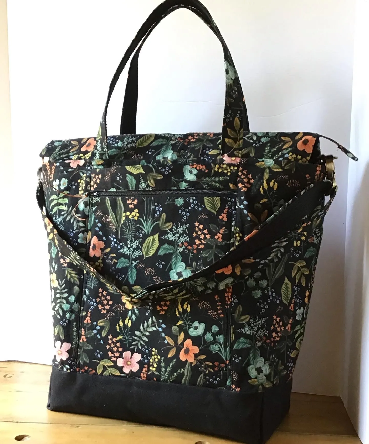 Big Traveller Tote Bag Black Waxed Canvas & Herb Garden Midnight Linen, Project Tote