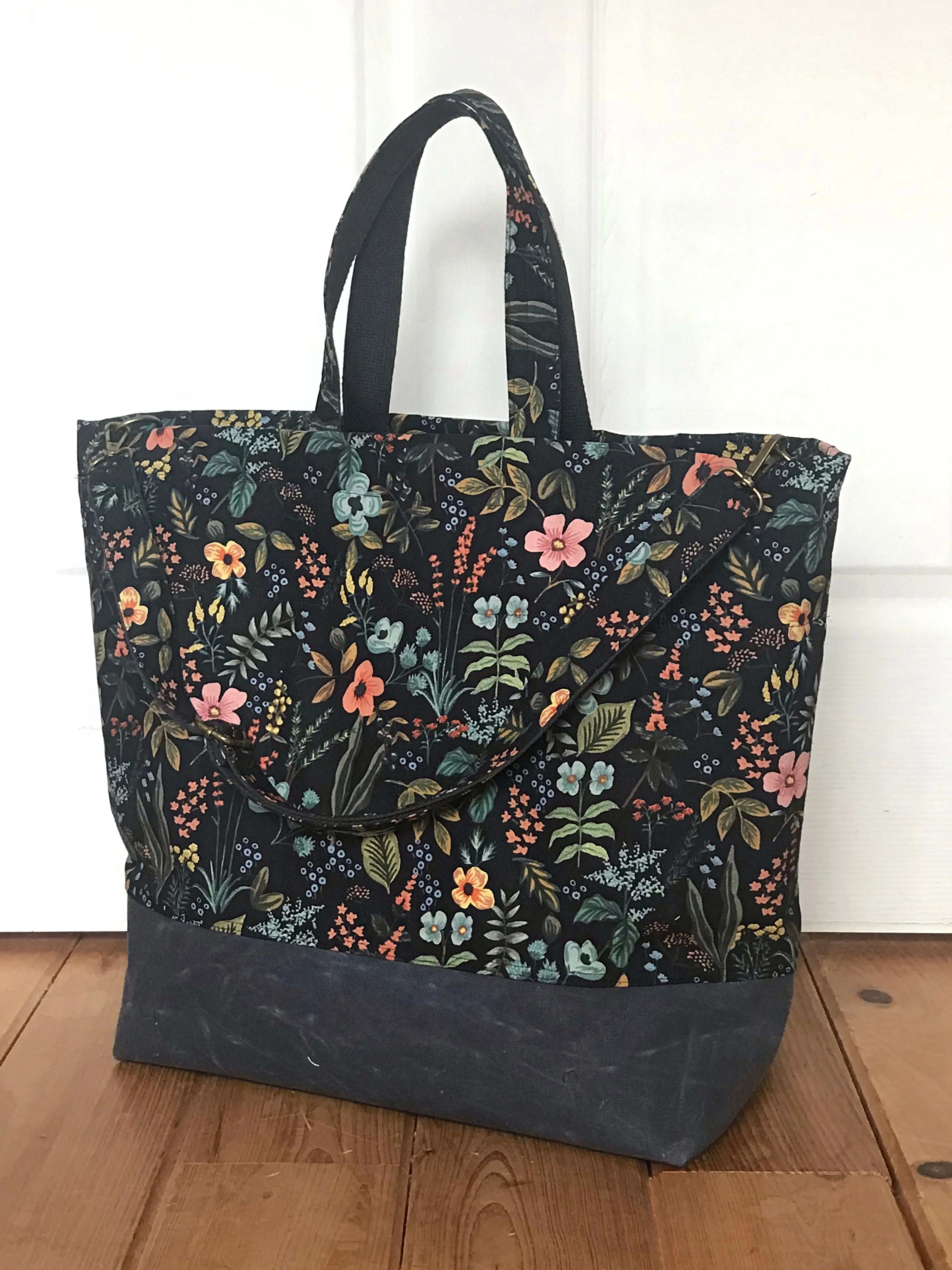 Big Traveller Tote Bag Shale Waxed Canvas & Rifle Paper Co Linen
