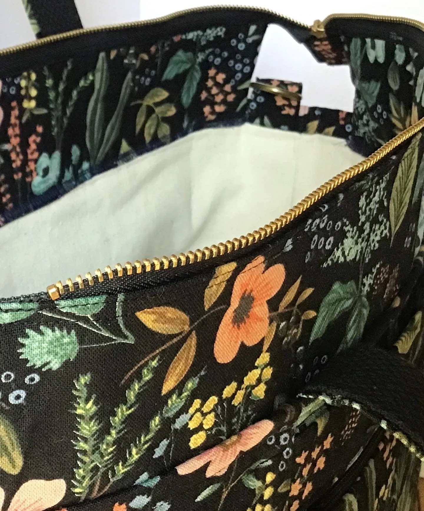Big Traveller Tote Bag Shale Waxed Canvas & Rifle Paper Co Linen