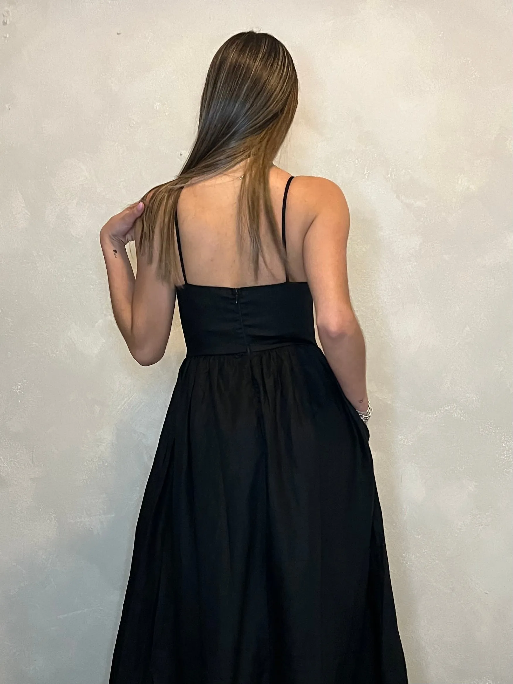 BLACK LINEN MAXI