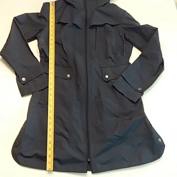Cole Haan Navy blue small rain jacket with hood