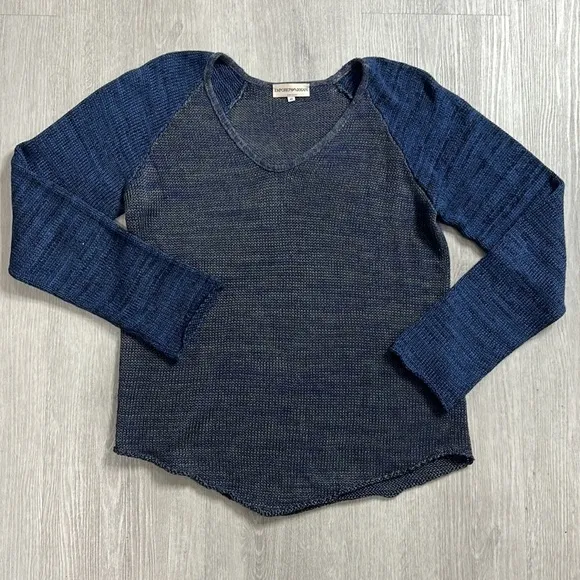 Emporio Armani • long sleeve vneck sweater linen/cotton