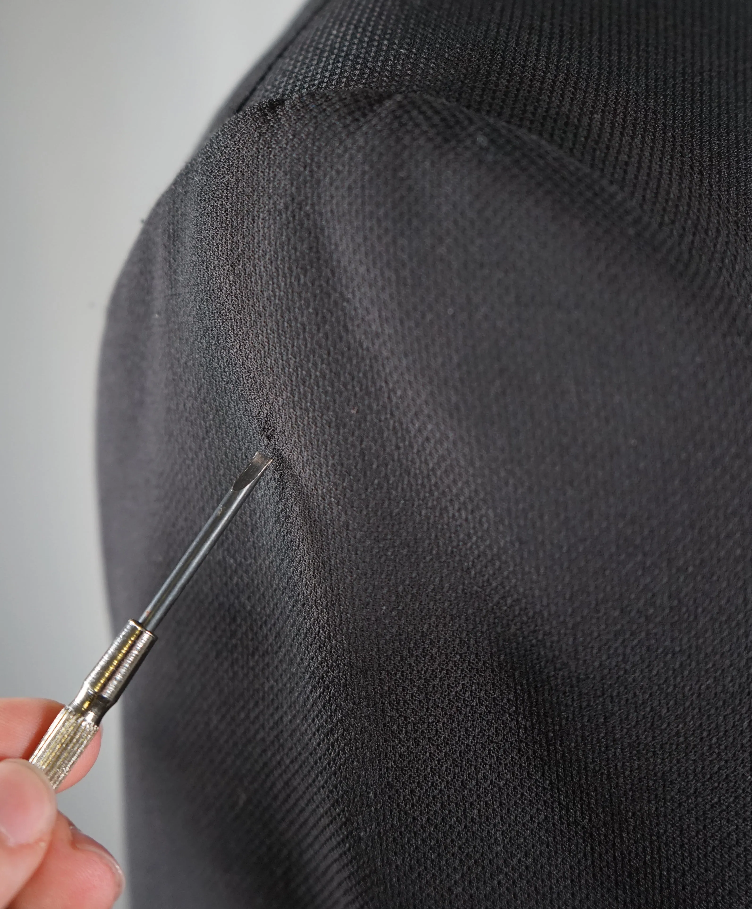 ERMENEGILDO ZEGNA - “Cool Effect” Black Hopsack Weave “10 Pocket" Blazer - 40R