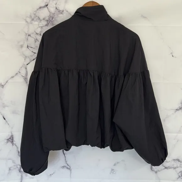 FREE PEOPLE Women’s Black Cropped Balloon Bomber Windbreaker Jacket Size Medium
