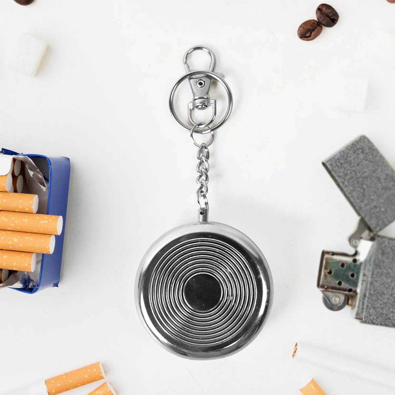 Garth Portable Pocket Cigarette Ashtray Keychain, Mini Round Ash Holder with Cigarette Snuffer Aluminium Alloy Ashtray with Key Ring for Outdoor Car