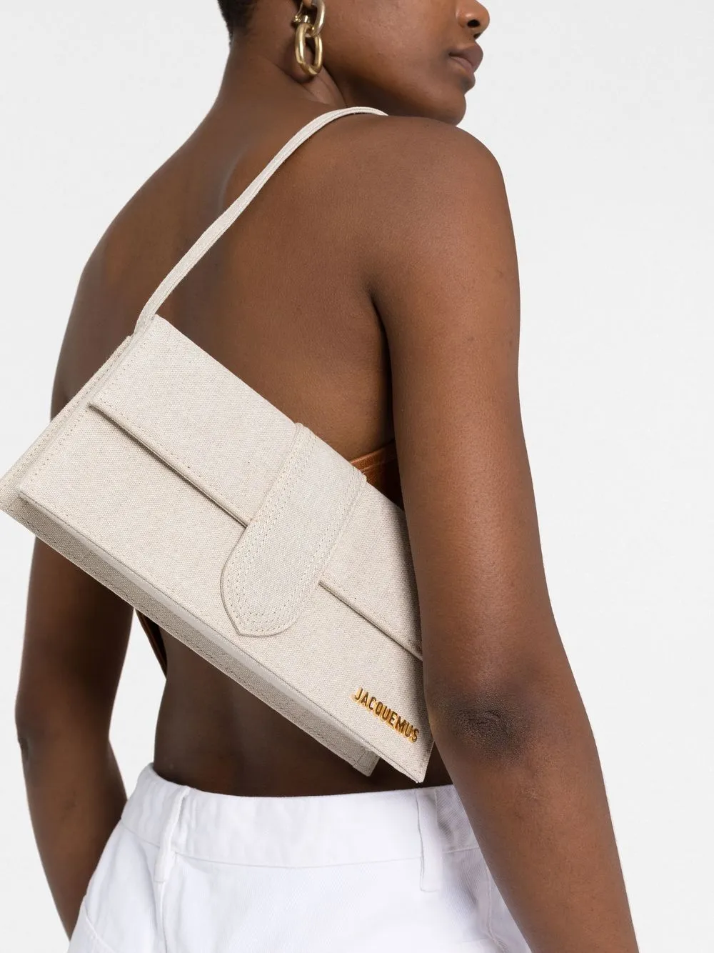 Jacquemus le bambino lång läder axelväska