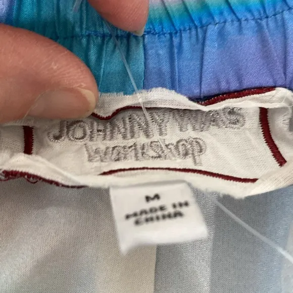 Johnny Was Merida marble silk shirt size medium. Fully lined with silk. Pockets