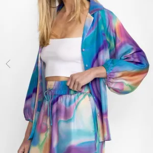 Johnny Was Merida marble silk shirt size medium. Fully lined with silk. Pockets