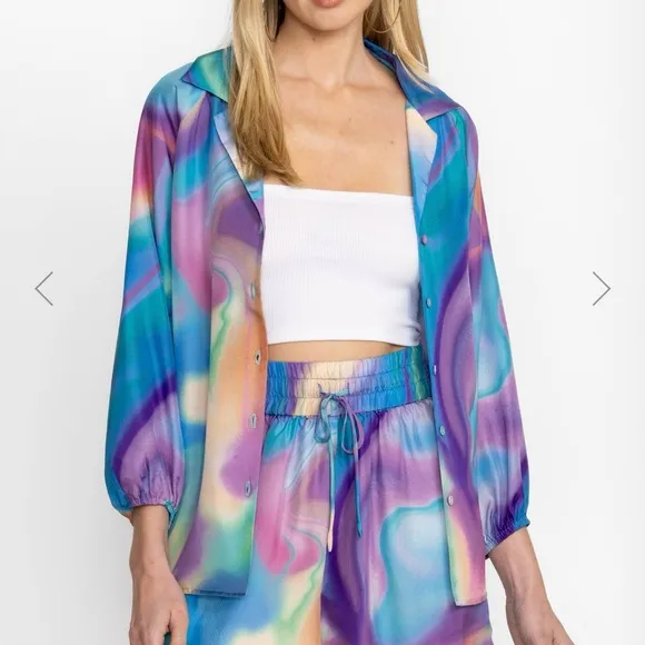 Johnny Was Merida marble silk shirt size medium. Fully lined with silk. Pockets