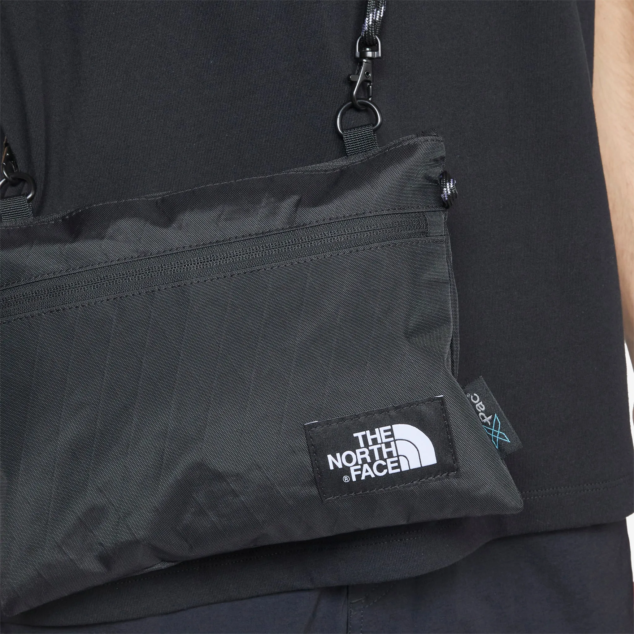 Lightweight Shoulder Bag TNF Black