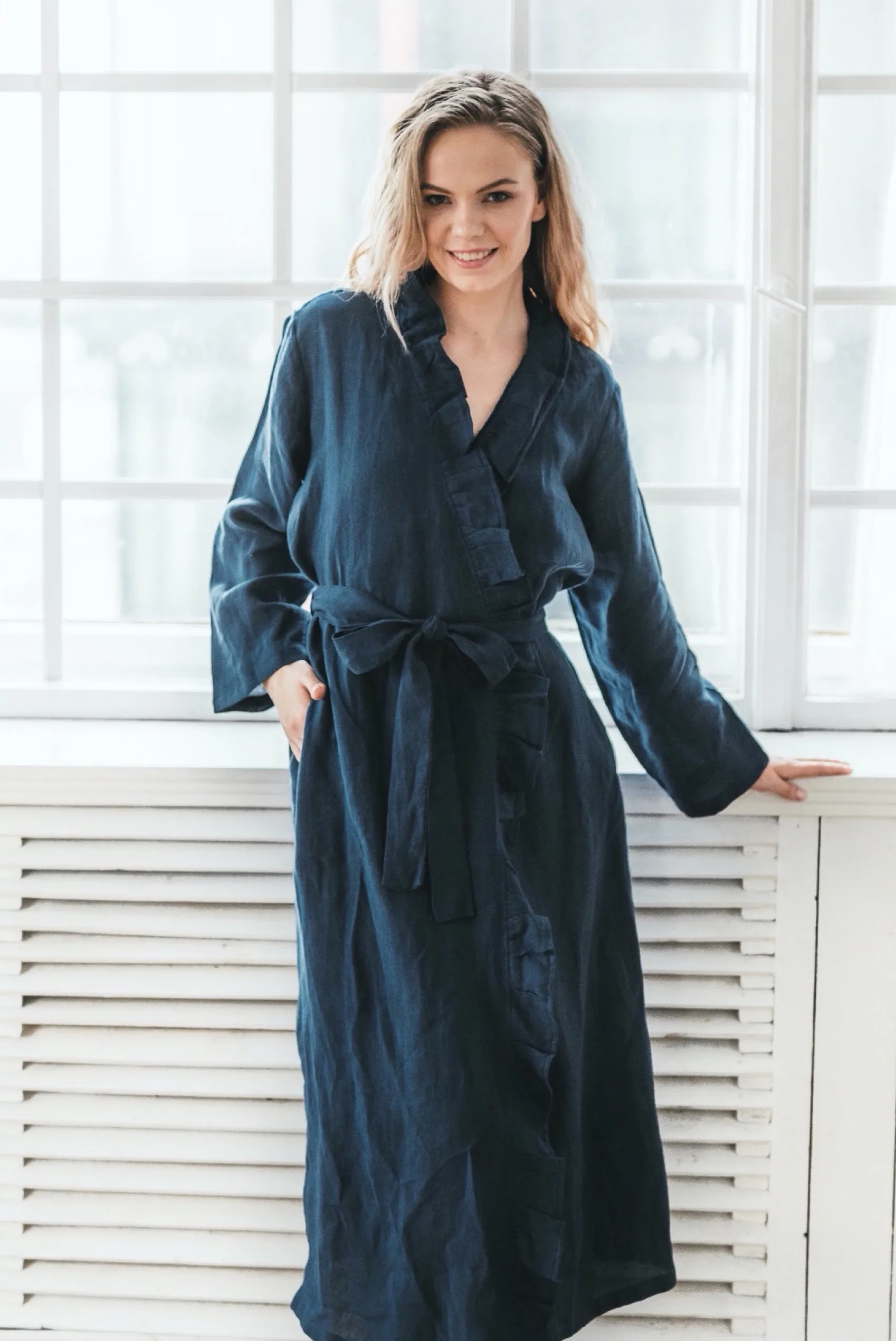 Linen ruffle bathrobe