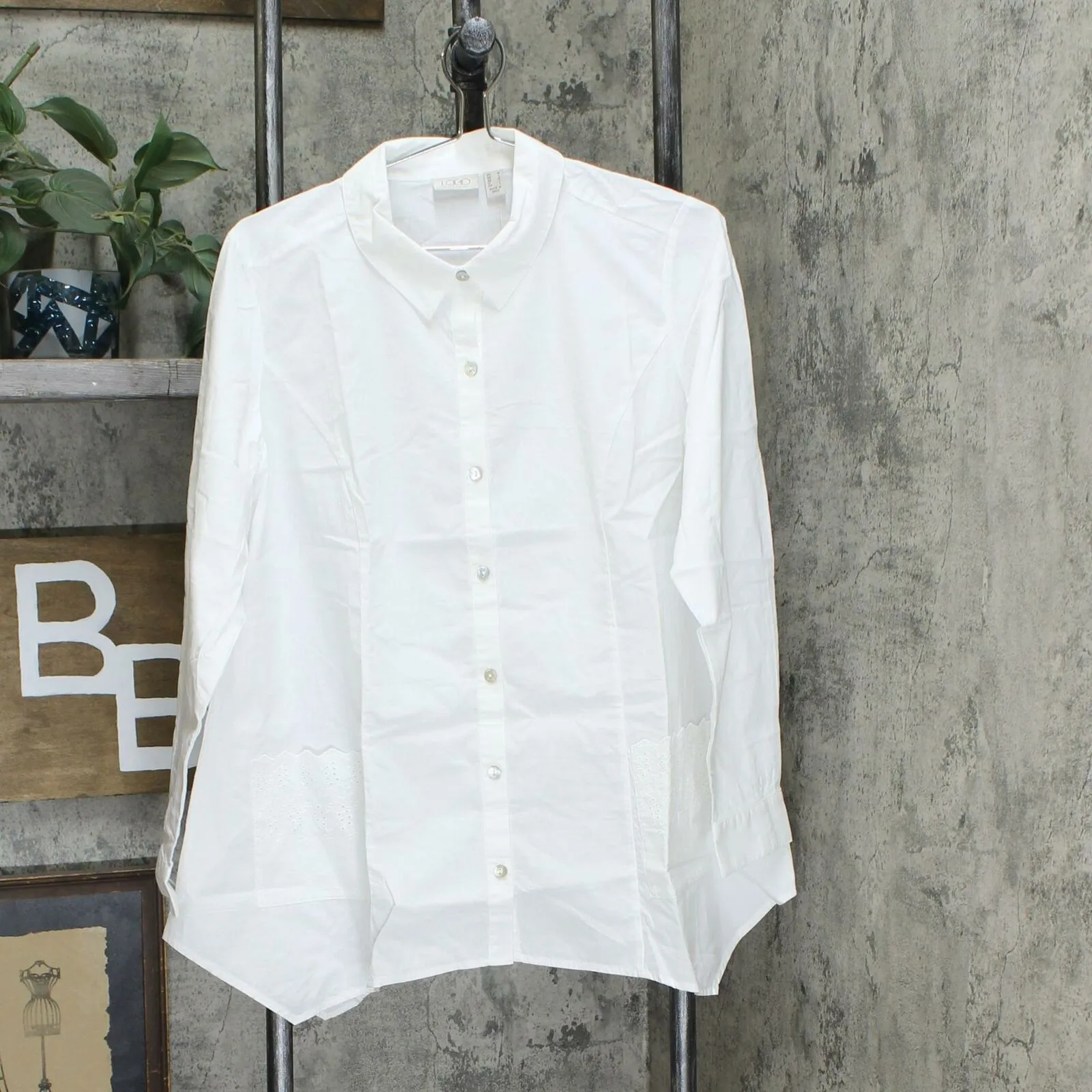 LOGO by Lori Goldstein Women's Poplin Button-Front Blouse