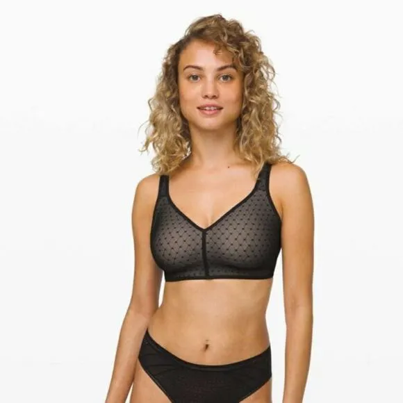 Lululemon Black Beige Like Nothing Lace Bra 32D