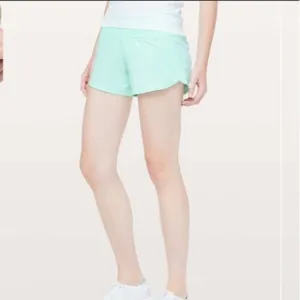 Lululemon Run Times Short II *4&quot; Toothpaste