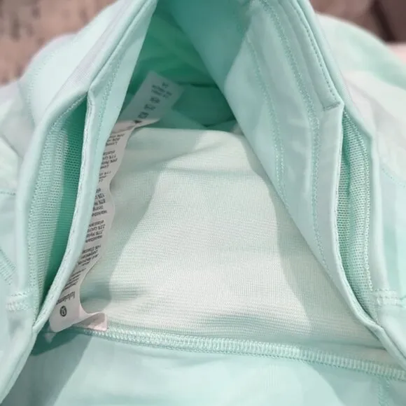 Lululemon Run Times Short II *4&quot; Toothpaste