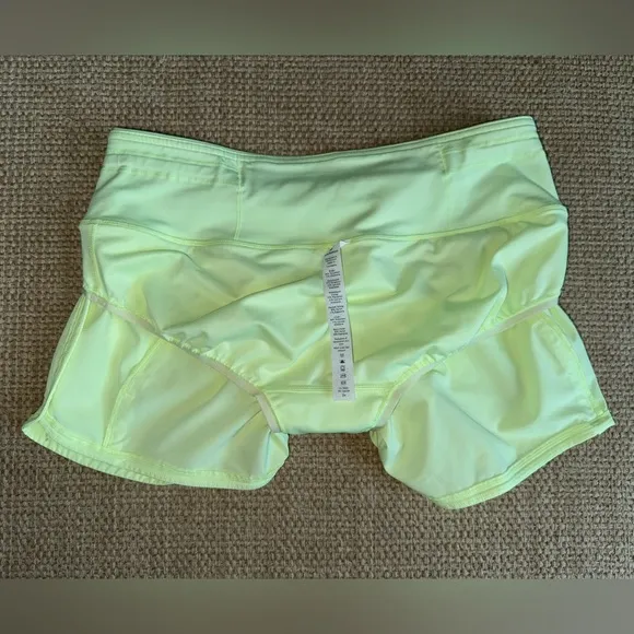 Lululemon Run Times Short II in Fluro‎ Citrus, Size 4