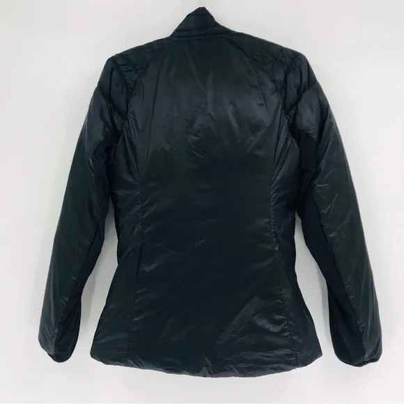 Lululemon Run Turn Around Reversible Jacket in Alberta Lake / Black Size XS
