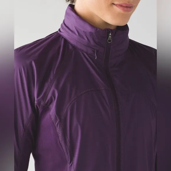 Lululemon‎ Rush Hour Jacket Darkest Magenta Size 6
