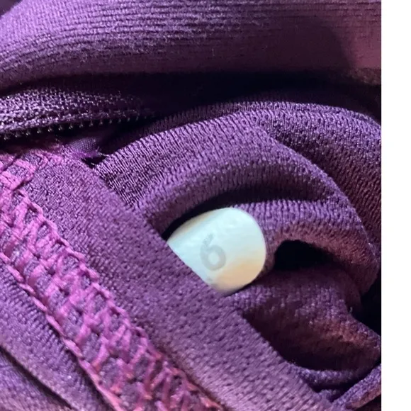 Lululemon‎ Rush Hour Jacket Darkest Magenta Size 6