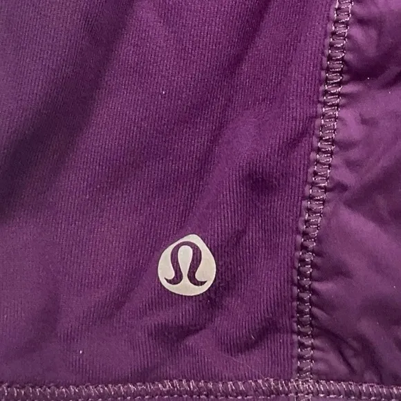 Lululemon‎ Rush Hour Jacket Darkest Magenta Size 6