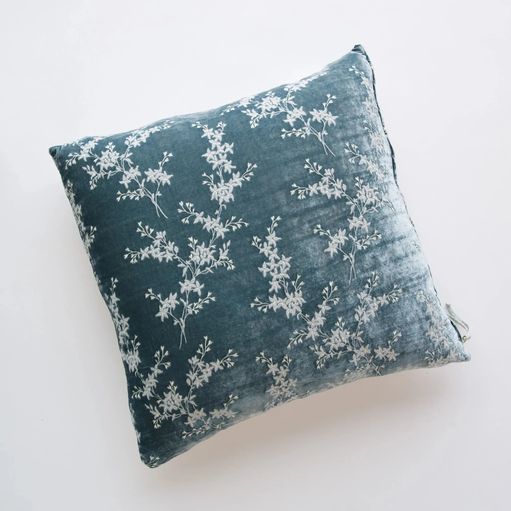 Lynette 18x18 Pillow - Mineral