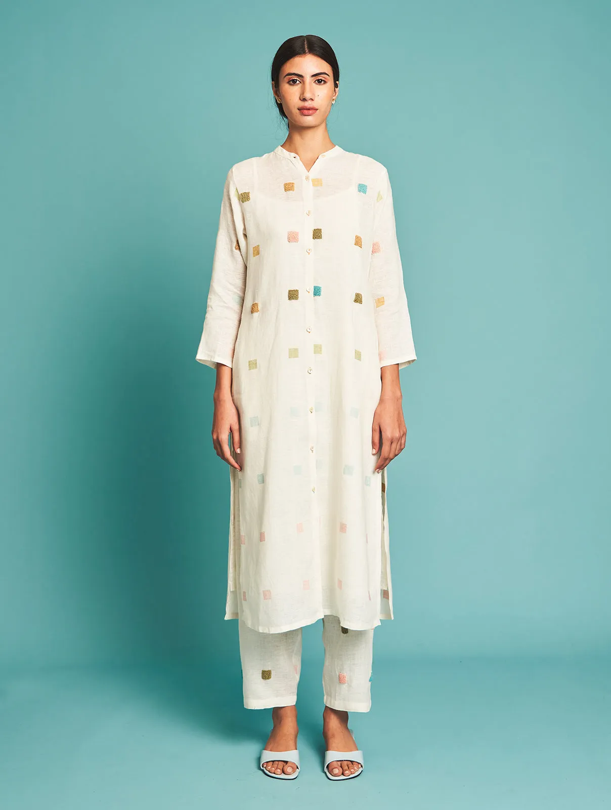 Manan   I   Iva Hand-Embroidered Kurta  Jamdani Collections