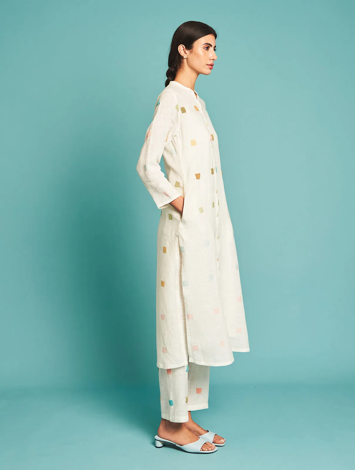 Manan   I   Iva Hand-Embroidered Kurta  Jamdani Collections