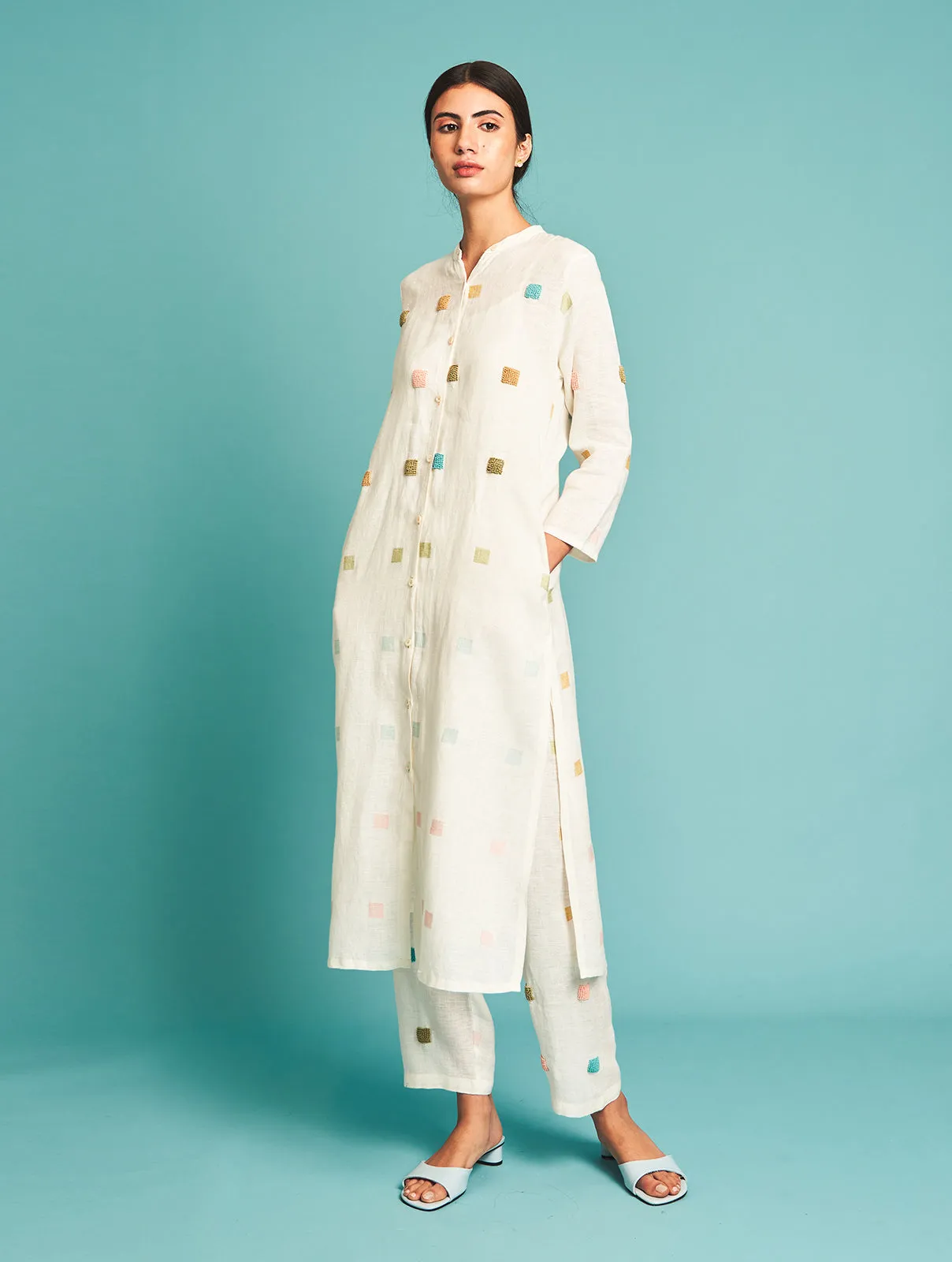 Manan   I   Iva Hand-Embroidered Kurta  Jamdani Collections