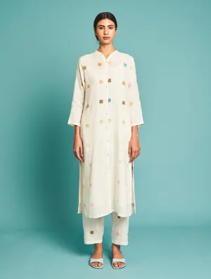 Manan   I   Iva Hand-Embroidered Kurta  Jamdani Collections