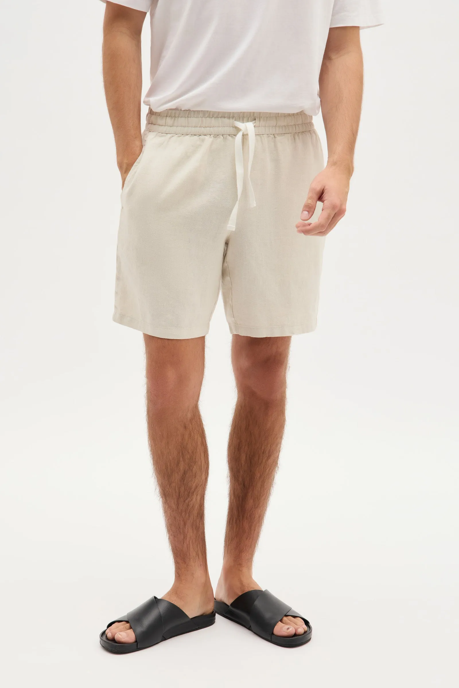 Mens Transition Short Limestone