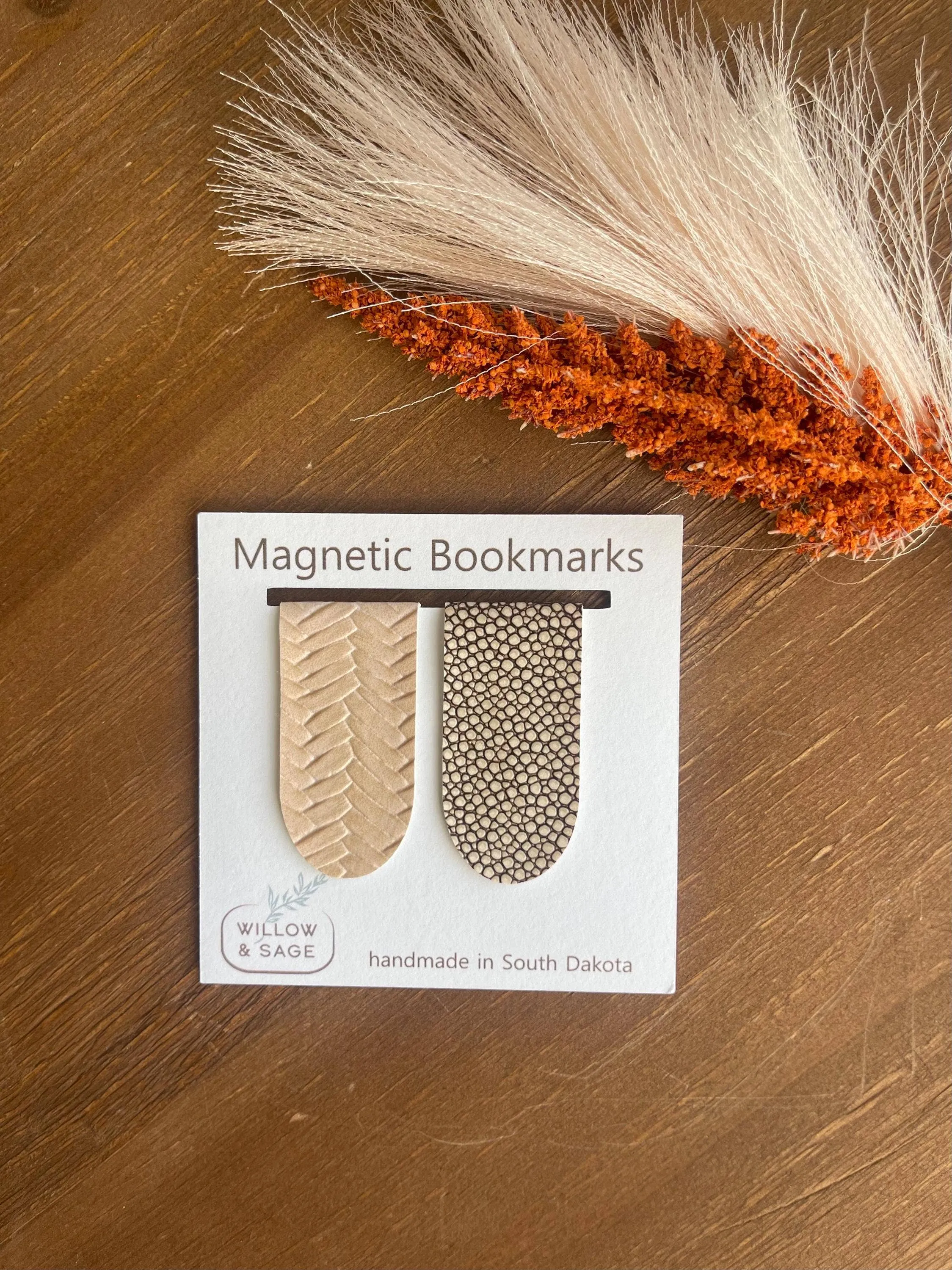 Neutral Magnetic Bookmark Pair