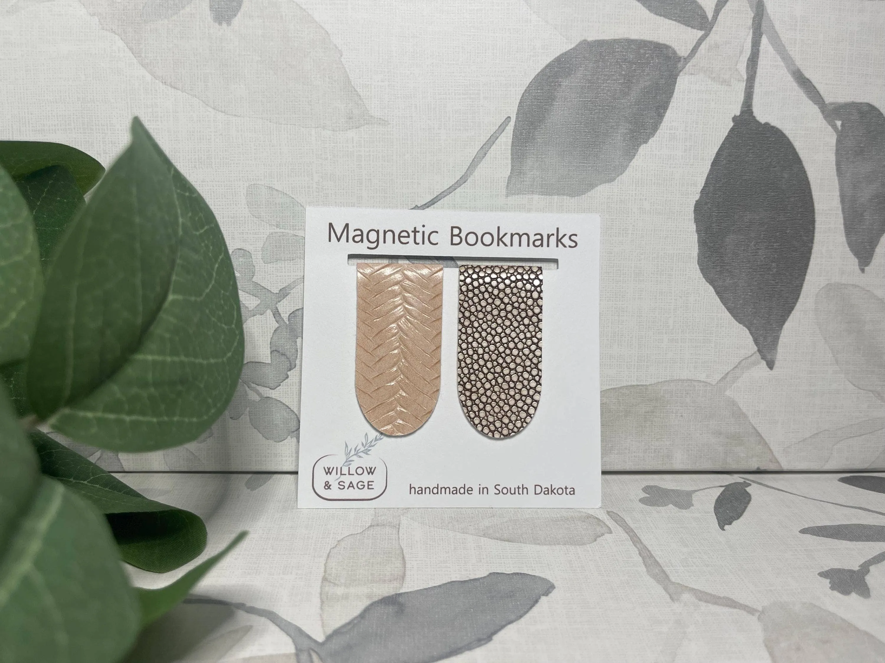 Neutral Magnetic Bookmark Pair