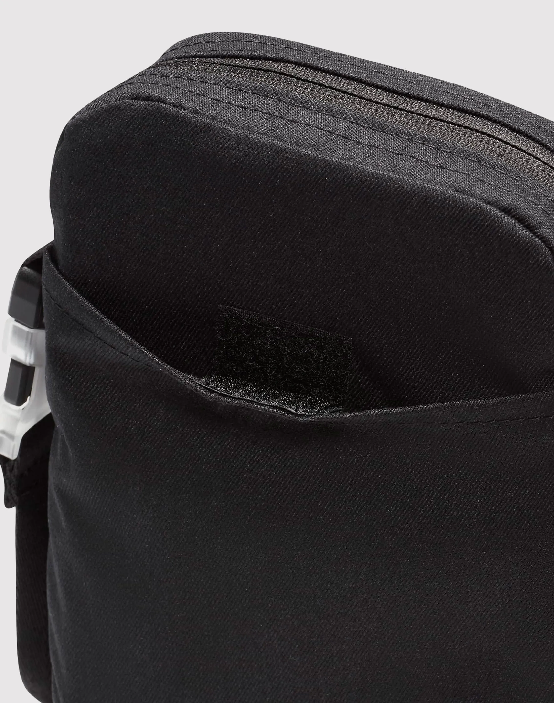 Nike Sabrina Elemental Premium Crossbody Bag