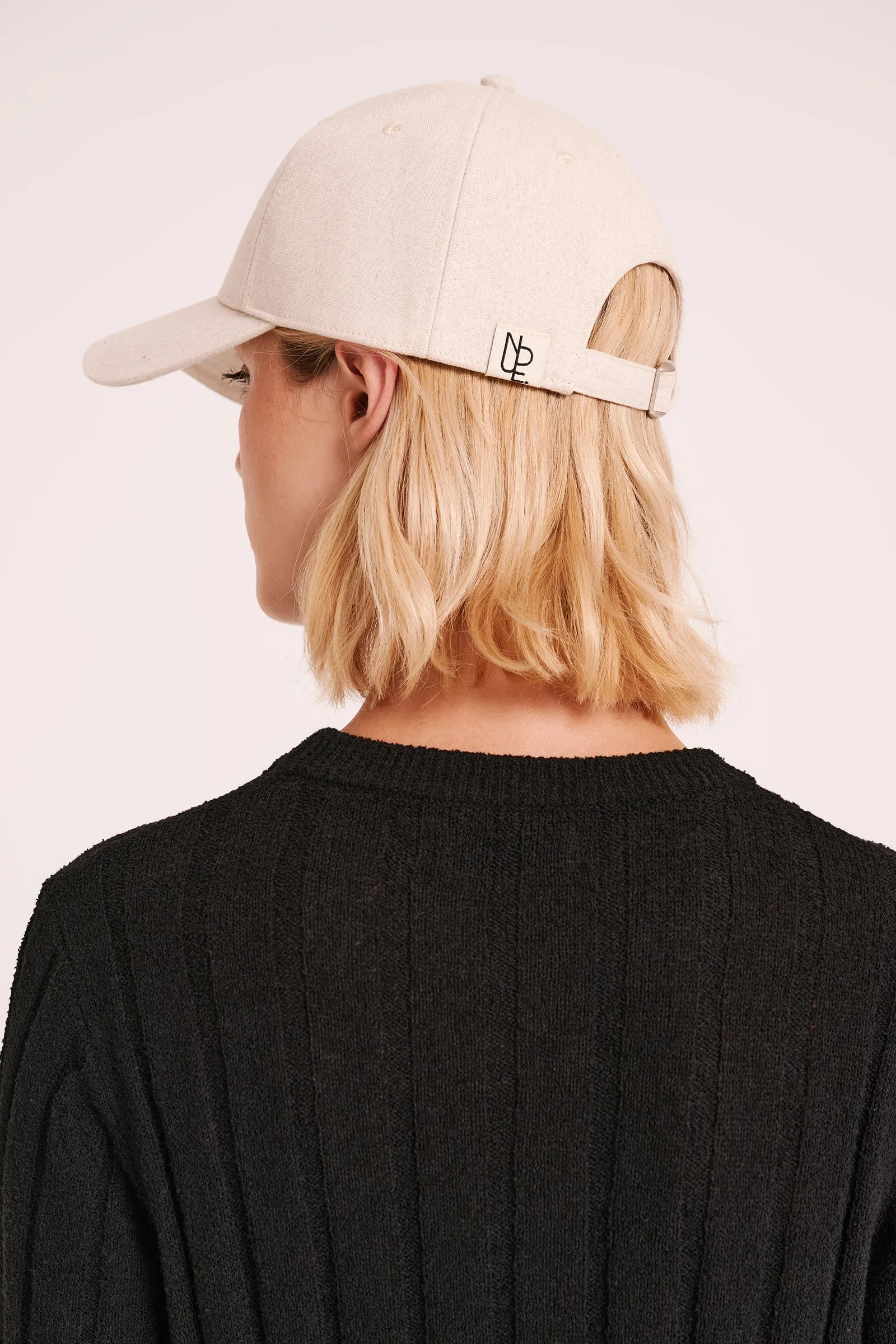 NUDE LINEN CAP