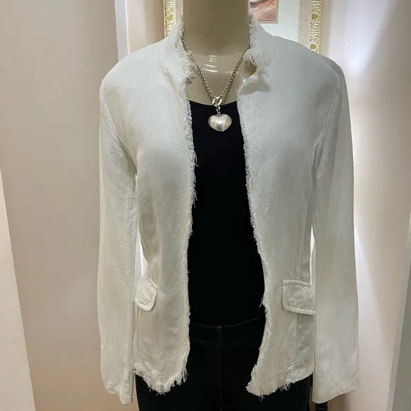 NWOT Frank Lyman Open Front White Woven Jacket Size XS / TP.