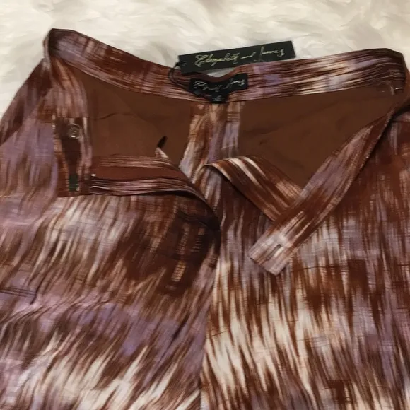 NWT Elizabeth and James Kayla Printed  Silk Short