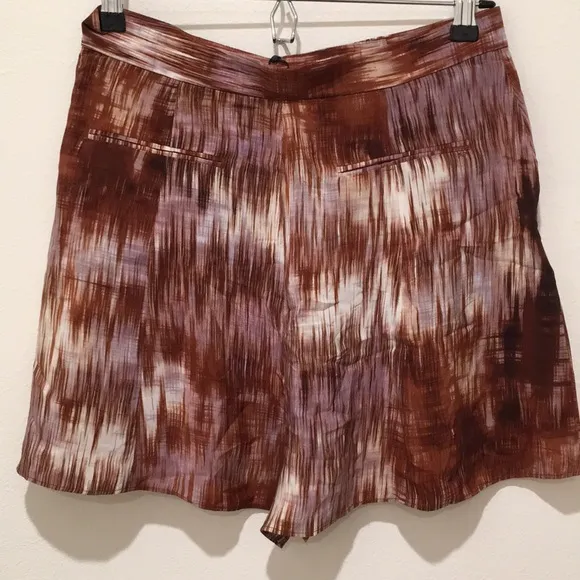 NWT Elizabeth and James Kayla Printed  Silk Short