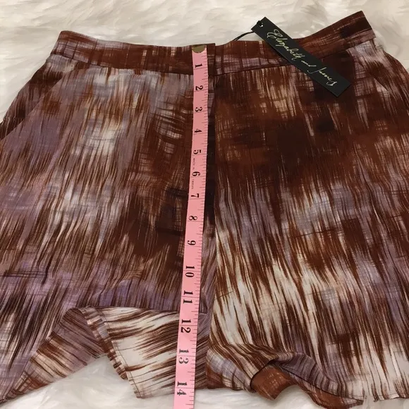 NWT Elizabeth and James Kayla Printed  Silk Short