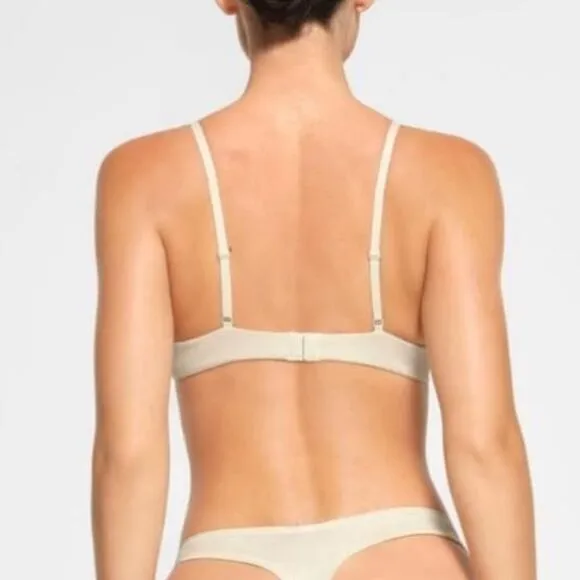 NWT SKIMS Cotton Jersey T Shirt Bra In Bone White
