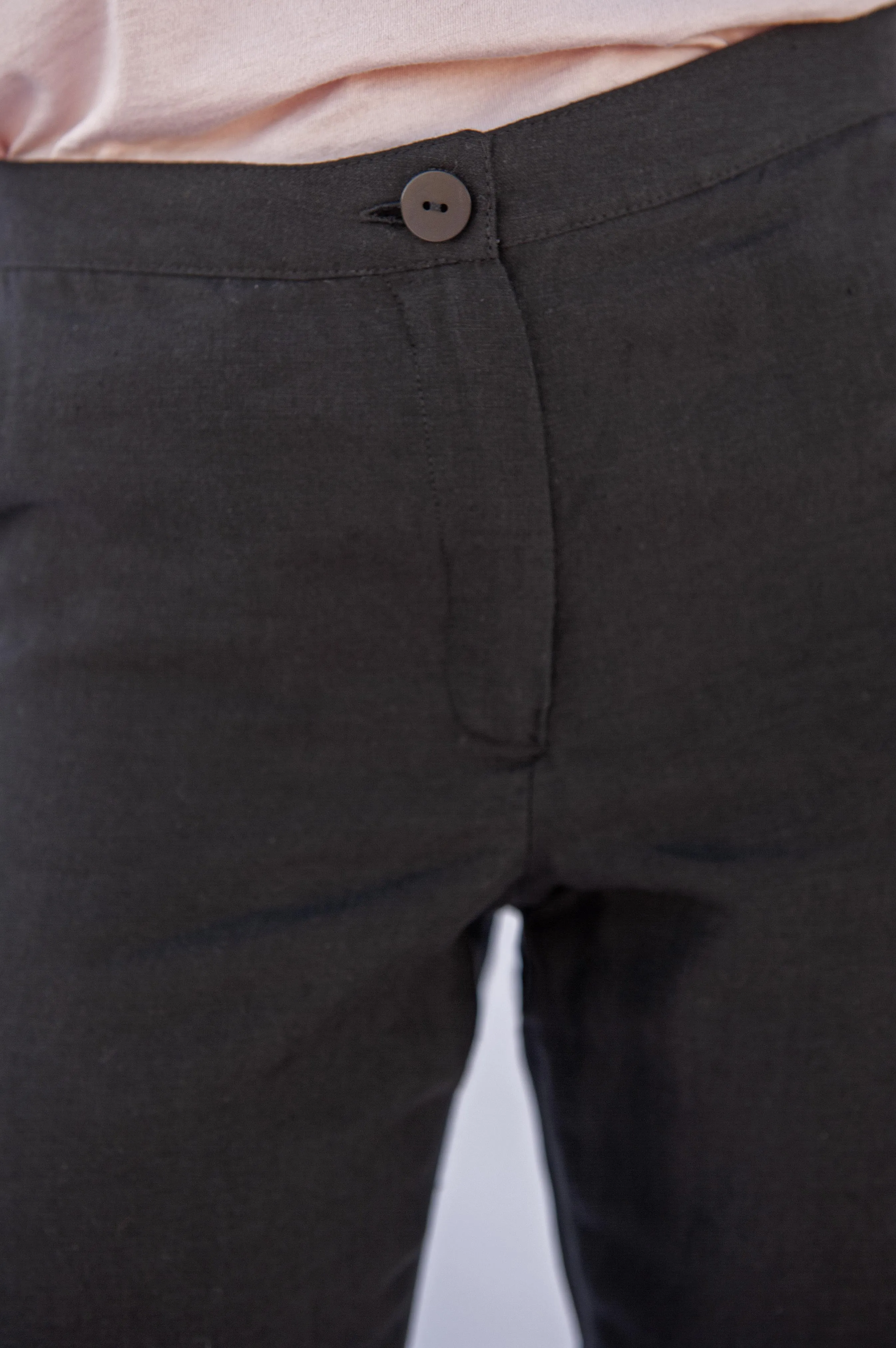Olivia Linen Trousers in black