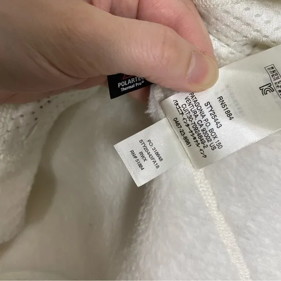 Patagonia Re-Tool Snap-T Fleece Pullover in Raw Linen White size small