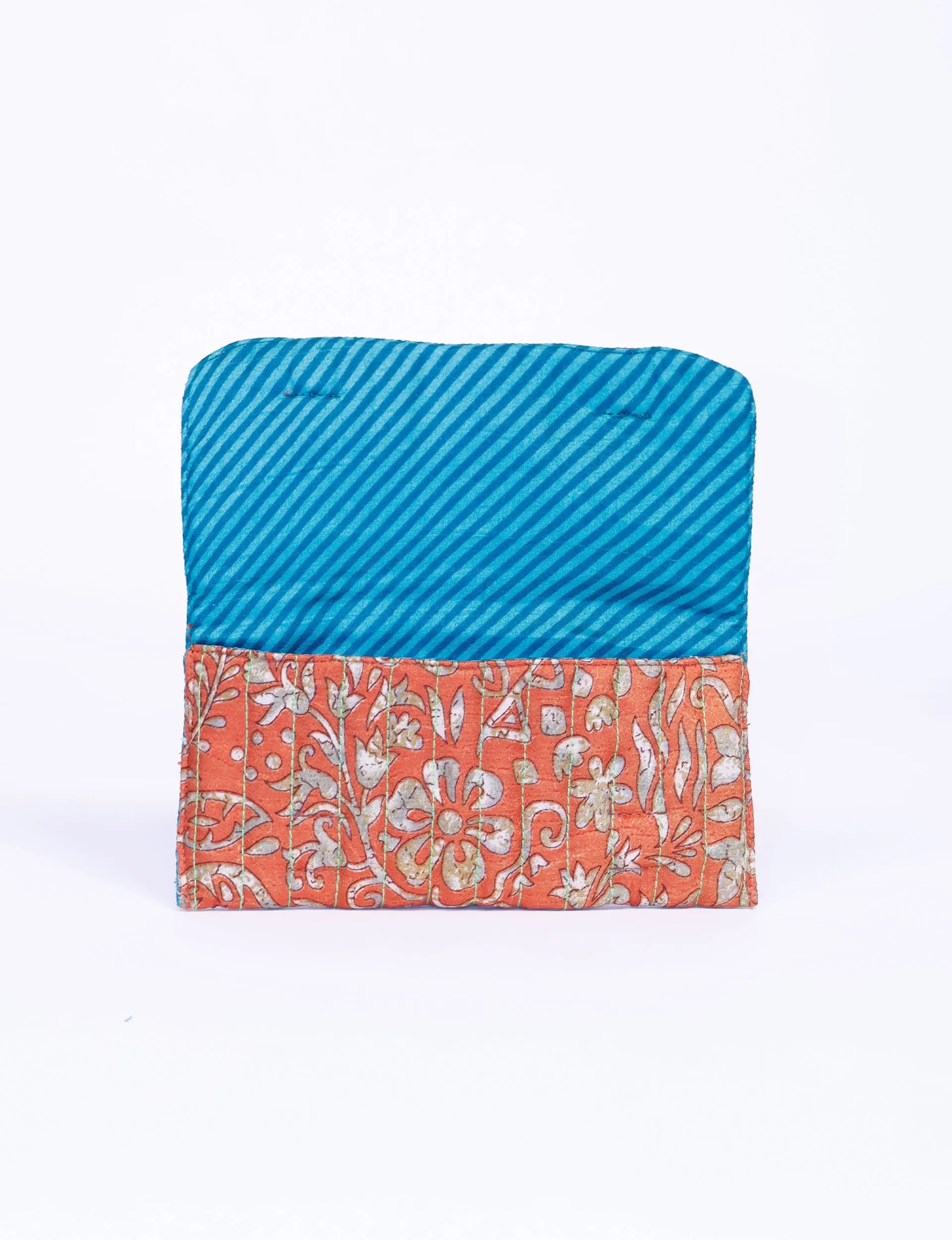 QUILTED SUNGLASSES CASE